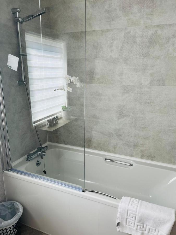 Сasa de vacaciones Sunbird With Hot Tub